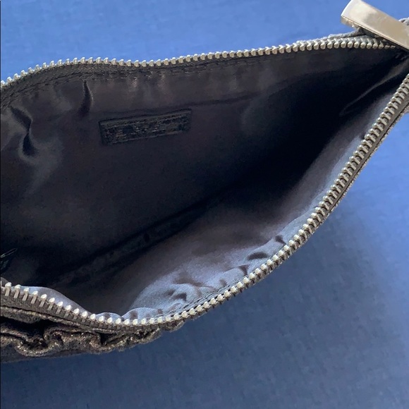 Wristlet - Picture 4 of 4